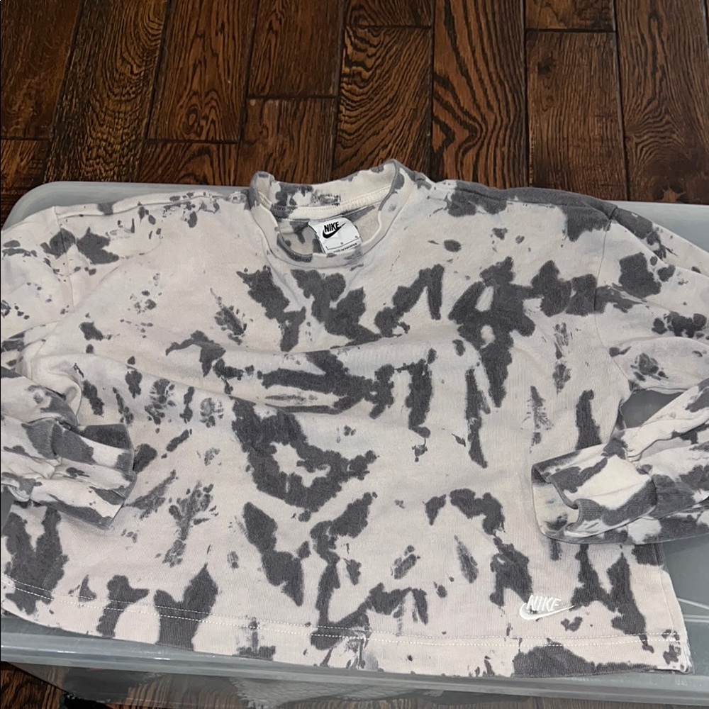 Nike Black and White Tie-Dye Sweatshirt crop
